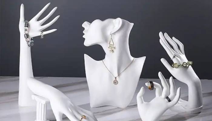 تاثیر ژست مانکن بر نگاه مشتری