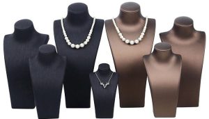 اجاره مانکن طلا فروشی